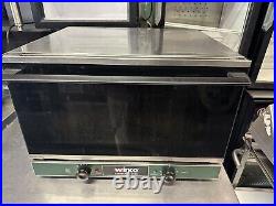 Winco ECO-500 Single Deck Countertop Electric Convection Oven with Manual Control